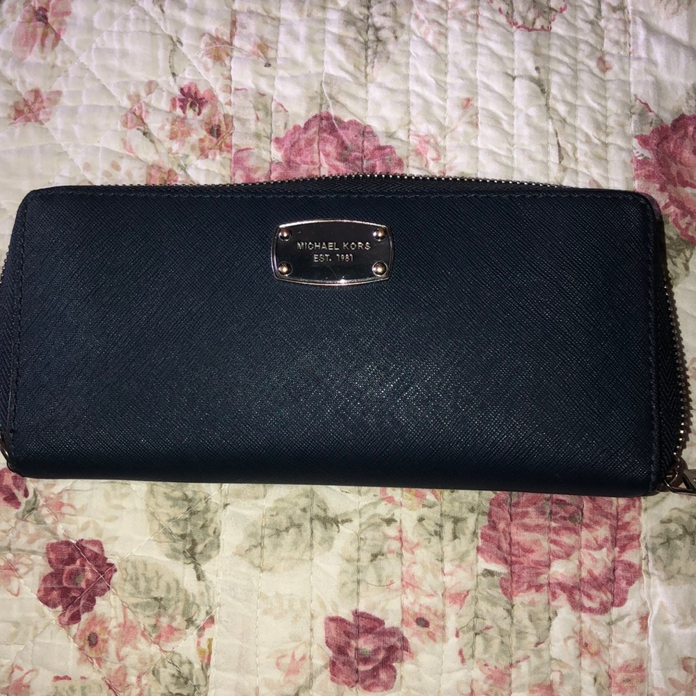 Micheal Kors large Wallet